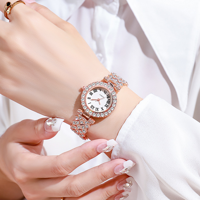 Conjunto de Joias de Luxo com  - Jewelry Clasp Watches avaliação e preço