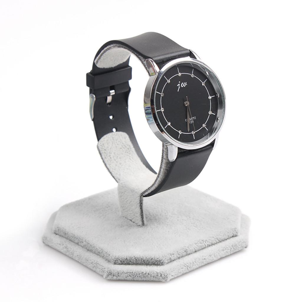 Expositor de Joias em Veludo,  - Jewelry And Watches Inc avaliação e preço