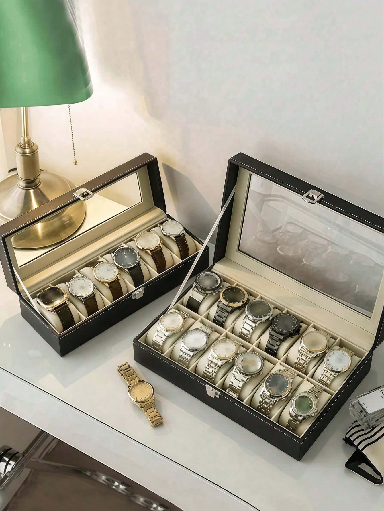 Caixa de Relógio de Couro com  - Jewelry And Watches Box avaliação e preço
